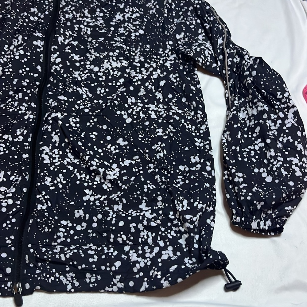 Fabletics Lightweight Jacket - Picture 6 of 12